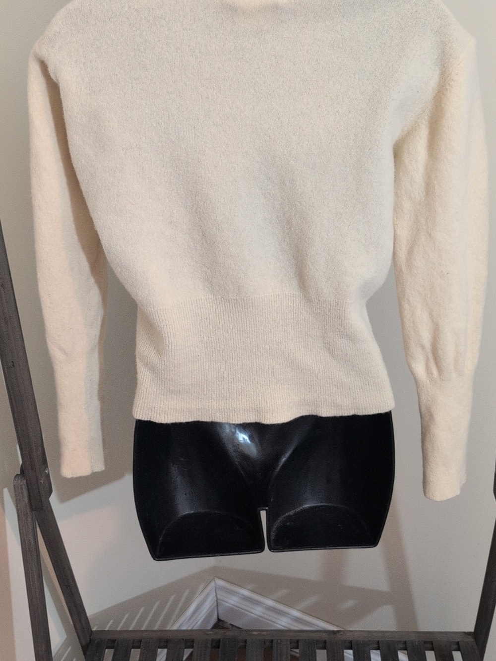 April Cornell Cream V-Neck Button-Front Women’s Sweater Long Cuffs - Picture 3 of 13